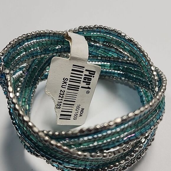 Pier 1 Elegant Silver and Teal Beaded Women's Bracelet - Picture 3 of 3